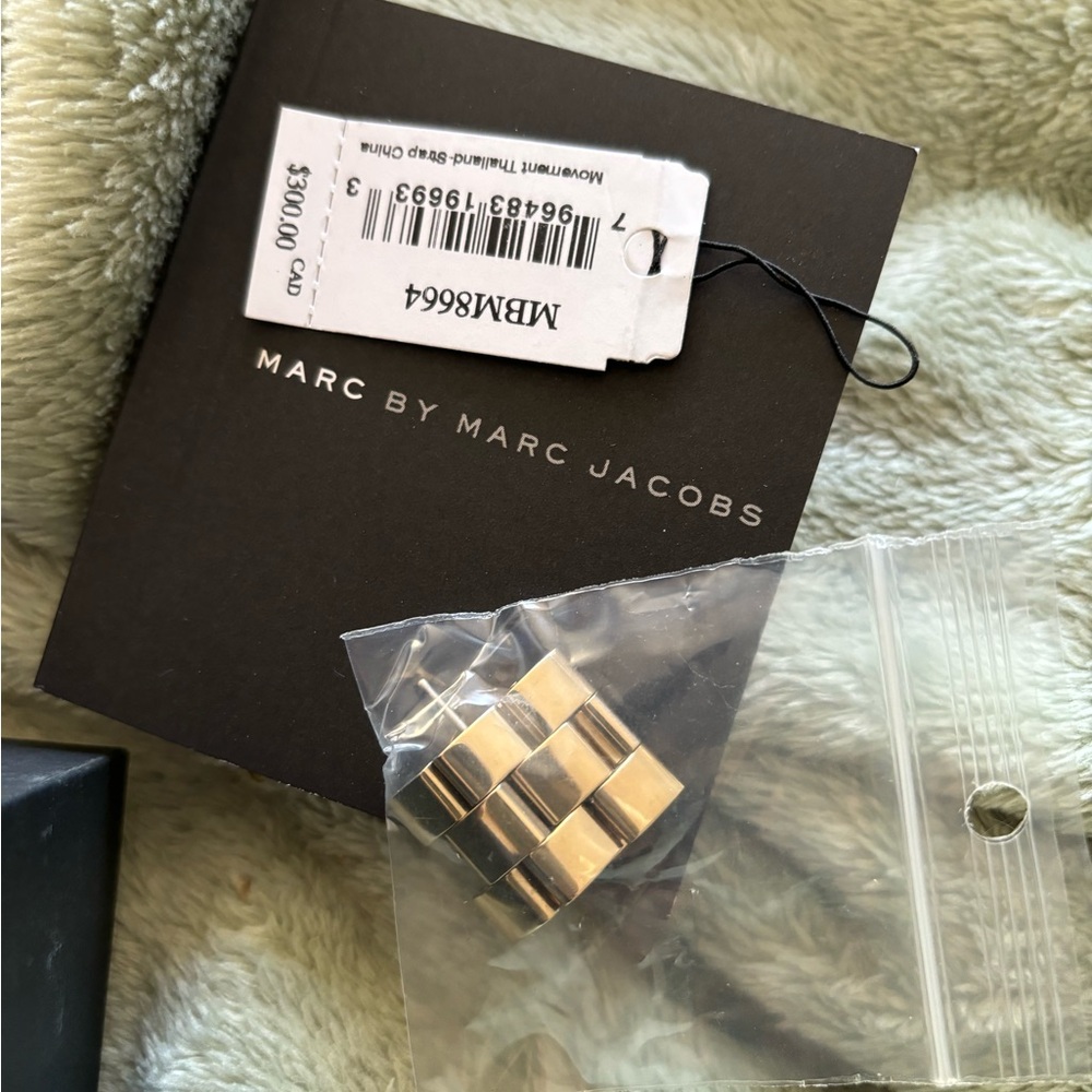 Marc by Marc Jacobs Gold Watch, White Dial - Picture 3 of 4
